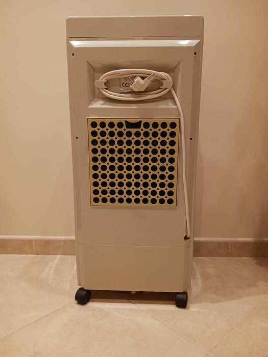 Condicionador de Ar - Refrigera e Aquece