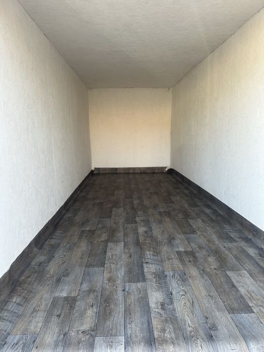 Продаж корабельного контейнера