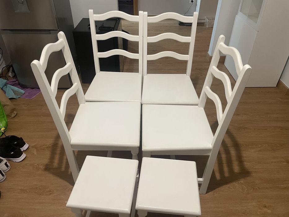 Conjunto de mesa de mármore com cadeiras