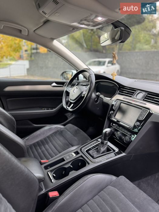Volkswagen Passat 2016 VIN WVWZZZ3CZHP002867 фото оголошення 4 з 13