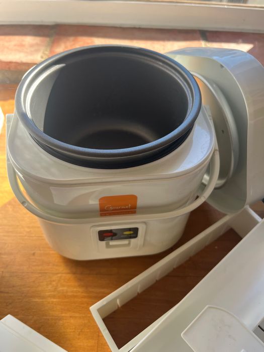 Maquina cozer arroz e kit de sushi