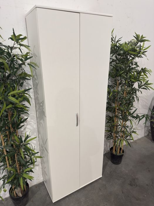 Ładna mała biała  szafa super stan dowóz wysyłka