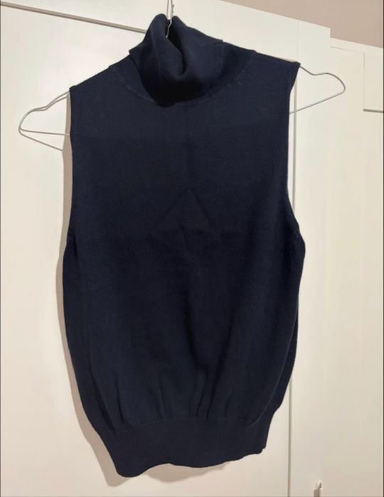 Colete com gola alta em malha zara