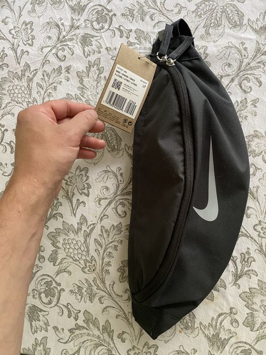 продам сумку на пояс nike