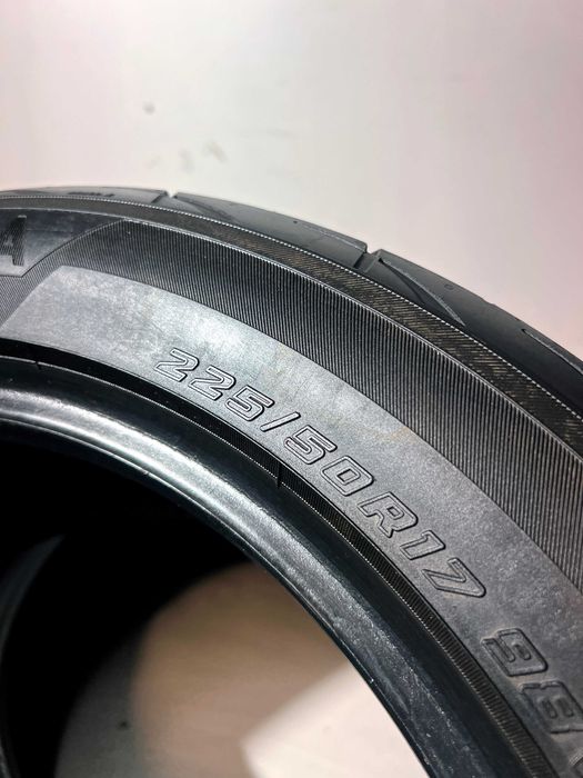 Pneus Yokohama Advan Fleva - 225/50/17 - Como NOVOS