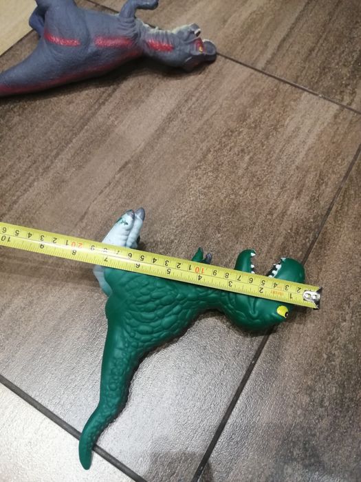 Zabawki dinozaury
