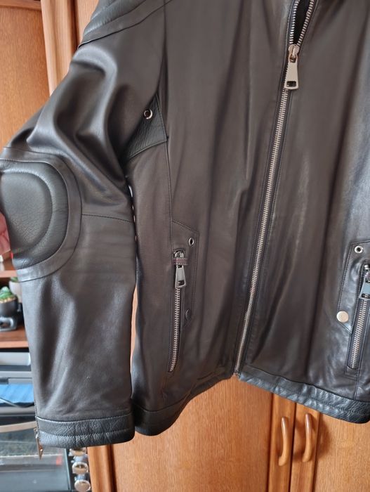 Продам стильную кожаную куртку