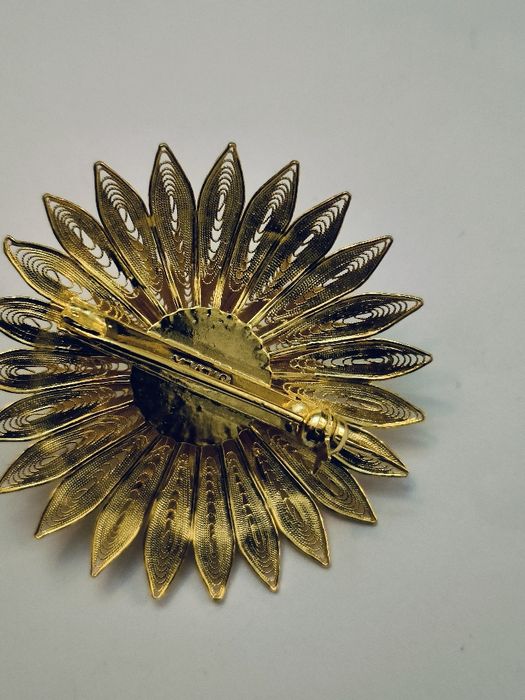 Alfinete peito, senhora filigrana