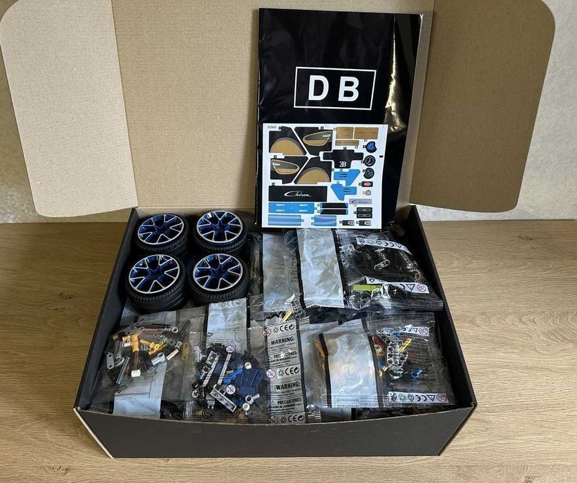 ‼️В КОРОБЦІ‼️Конструктор Bugatti Chiron, Technic 42083