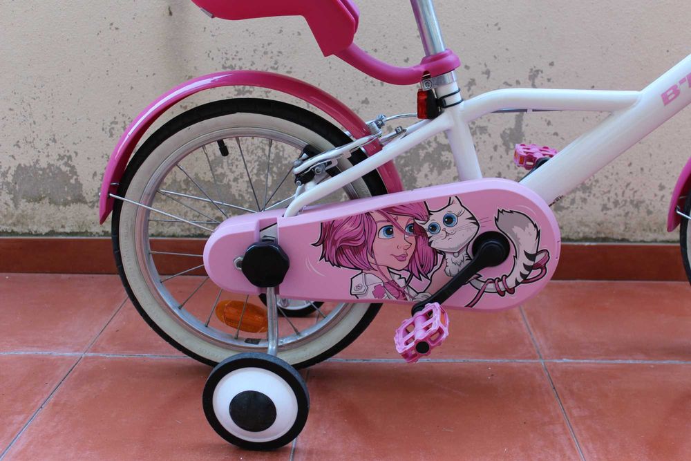Bicicleta infantil B’Twin Decathlon 4–6 anos com rodinhas