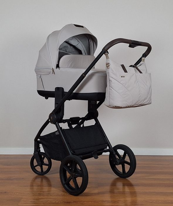 NAJNOWSZY MODEL  Venicci Claro . Wózek 4w1 z bazą isofix