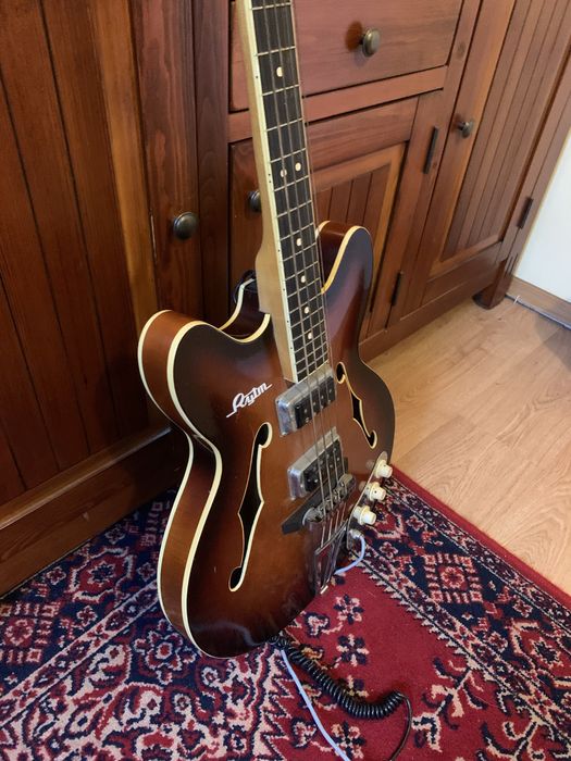 Gitara basowa Rytm – stan dobry.