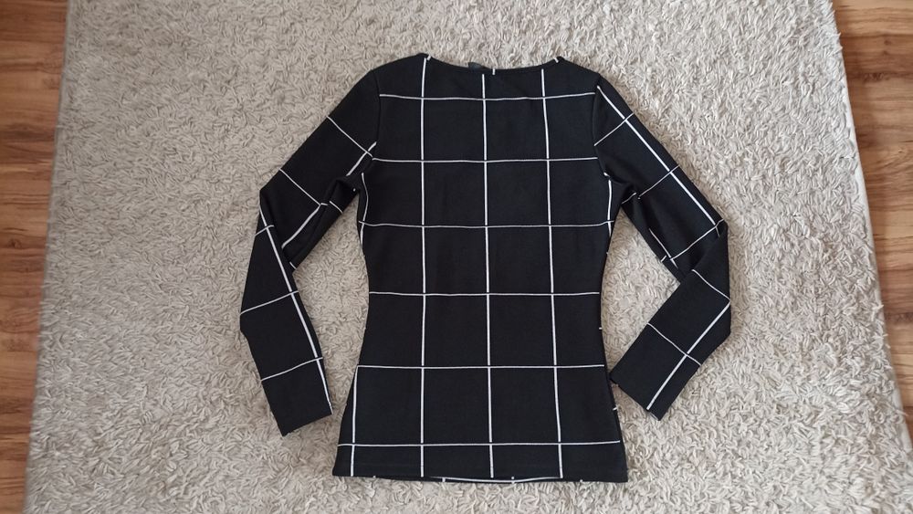 Elegancka bluzeczka z długim rękawem AX Paris rozmiar xs