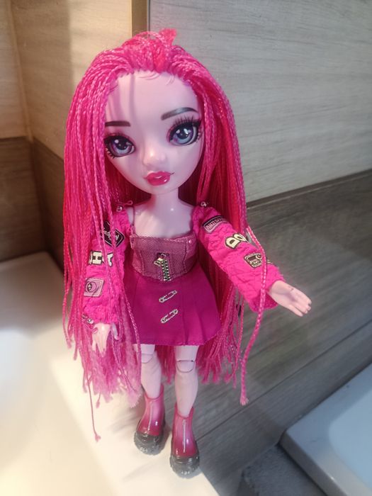 Lalka Rainbov High Shadow-Pinkie James.
