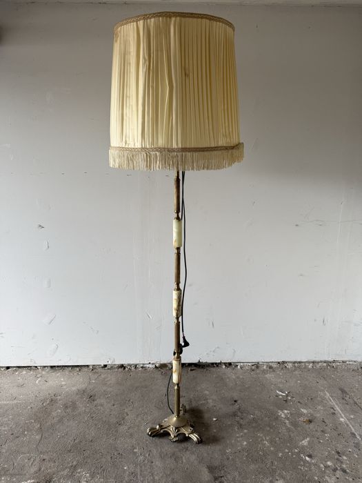 Lampa podlogowa antyk - noga z kamienia i metalu h170