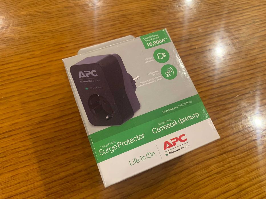 Мережевий фільтр APC Essential SurgeArrest 1 розетка Black (PM1WB-GR)