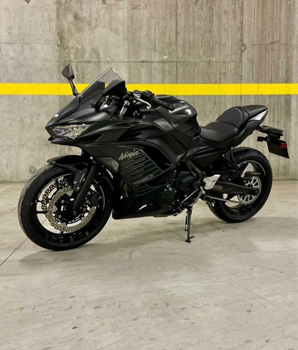 Moto kawazaki ninja 650 2024