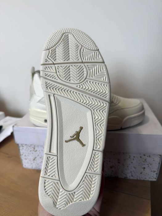 Air Jordan 4 Retro „Kremowe” – EU 38