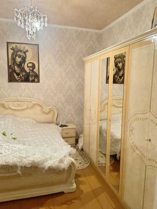 Продам гарний будинок з ремонтом в районі Масани