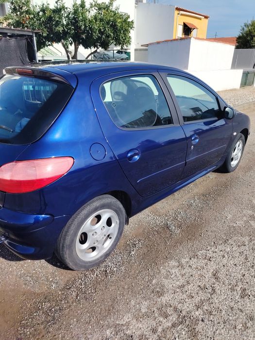 Peugeot 206 de 2000 vendo/troca por mota