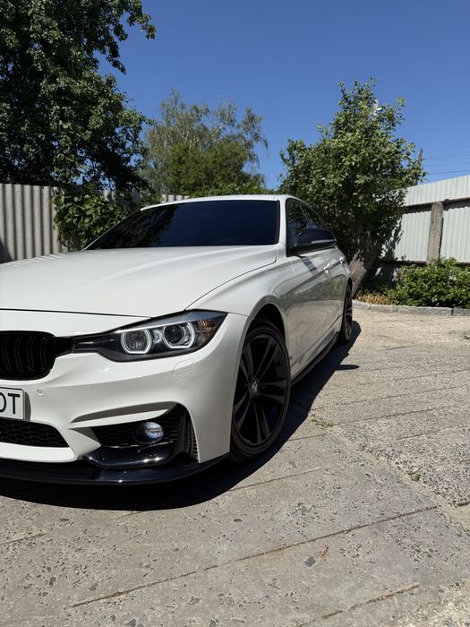 BMW F30 328i xDrive Sport Line