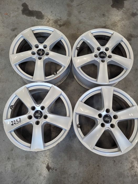 Felgi aluminiowe r 17 ford 5 x 108