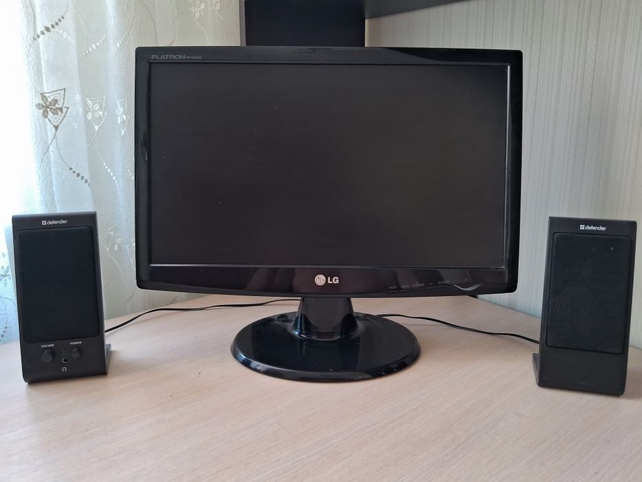 Продам монитор LG FLATRON w1943ss