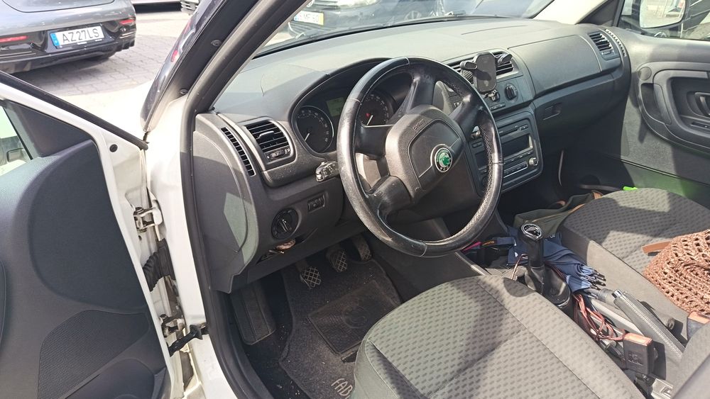 Skoda Fabia 1.2 gasóleo