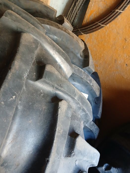 Opony rolnicze Stomil i BKT 14.9 - 28