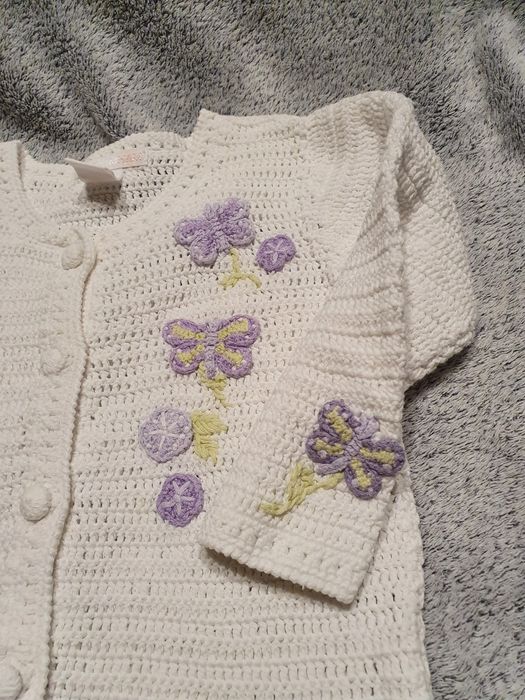 Biały sweterek na guziki H&M, rozm.80