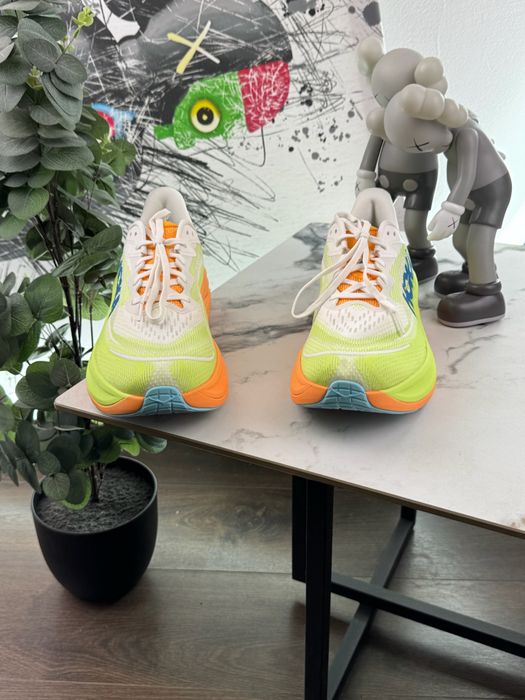 Кросівки Hoka Skyflow 45 розмір Е16884