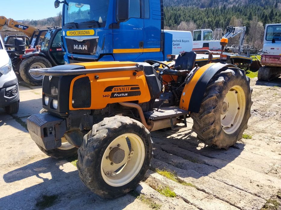 Renault fructus dionis  ciagnik sadowniczy rolniczy renault fructus dionis new holland massey
