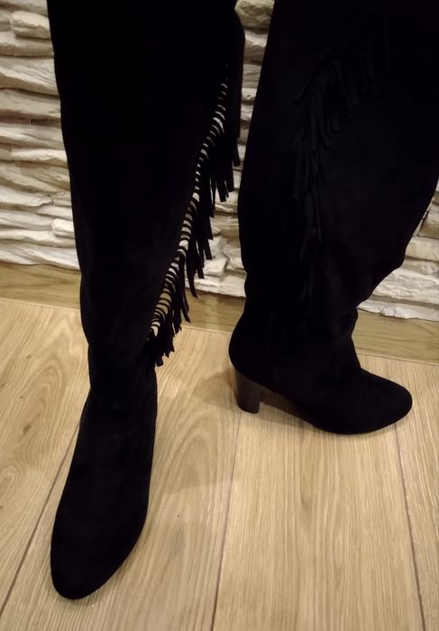 Kozaki zamszowe z frędzlami