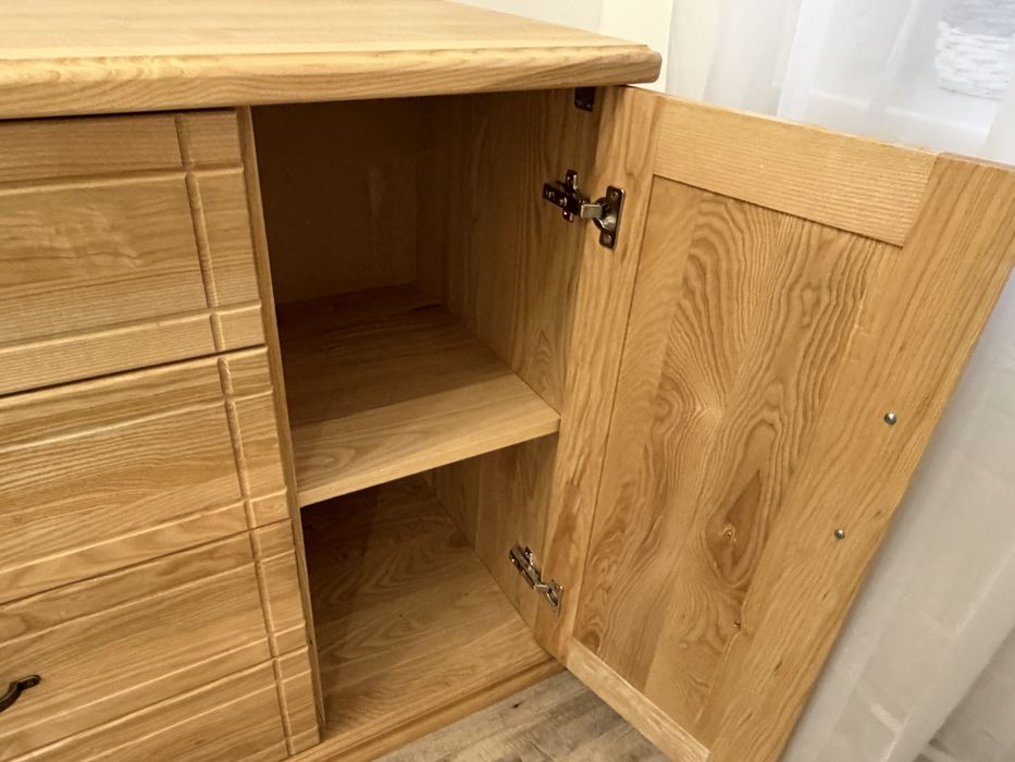 Дубовий комод, ручна робота