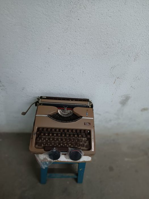 Máquina de escrever antiga