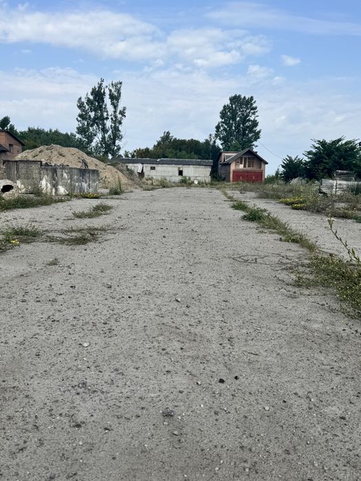 Продаж виробничо-складського комплексу з приватною земельною ділянкою