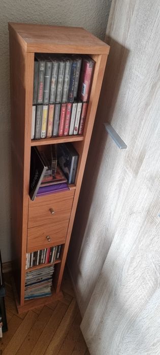 Półka stojaca na płyty