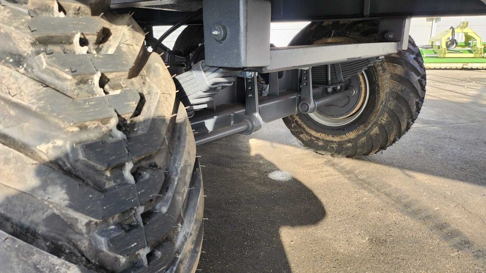 Przyczepa Belowa, Platforma do bel Taxon B 6000 STEKRO