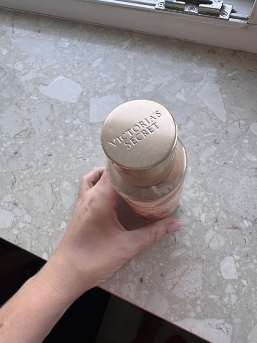 Mgielka do ciala victorias secret bare vanilla cashmere