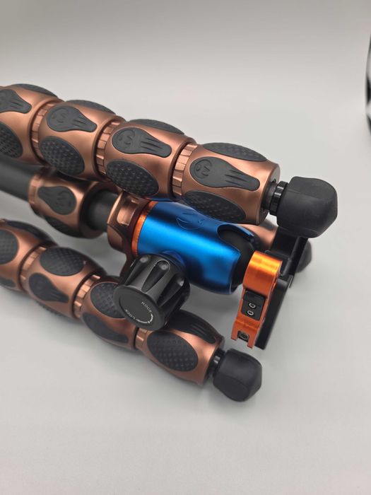 Tripé Carbono - 3 Legged Thing Leo 2.0 + AirHead Pro