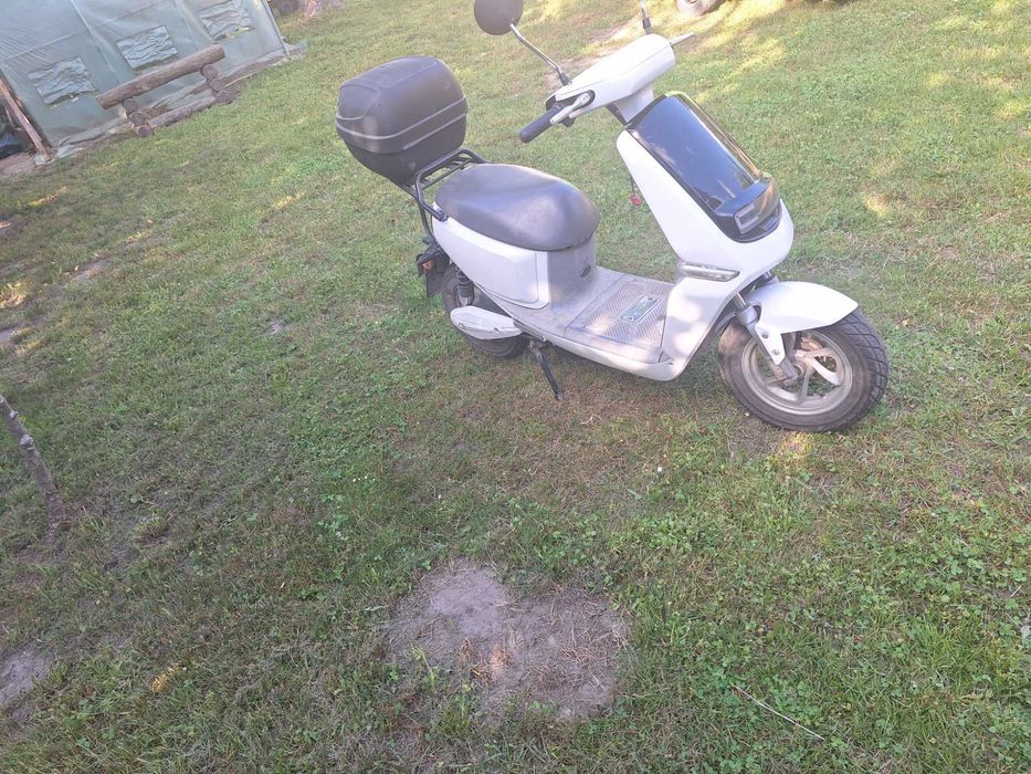skuter elektryczny yadea c line