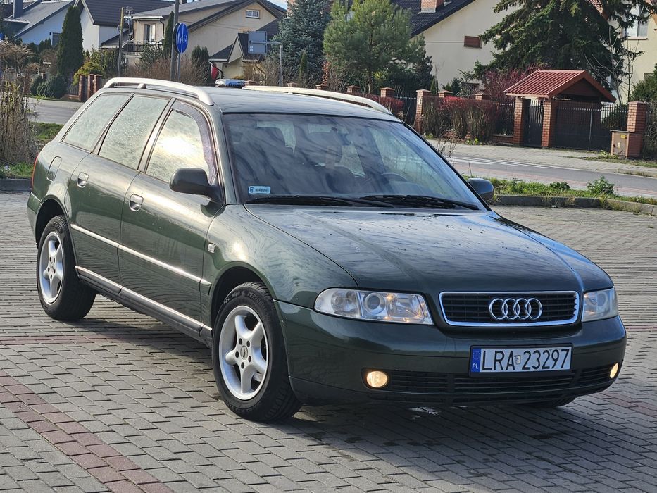 Audi A4 B5 FL 2000r. 1.8 Benz.