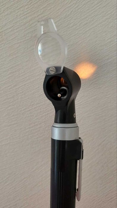 Отоскоп Spengler Smartlight Франція