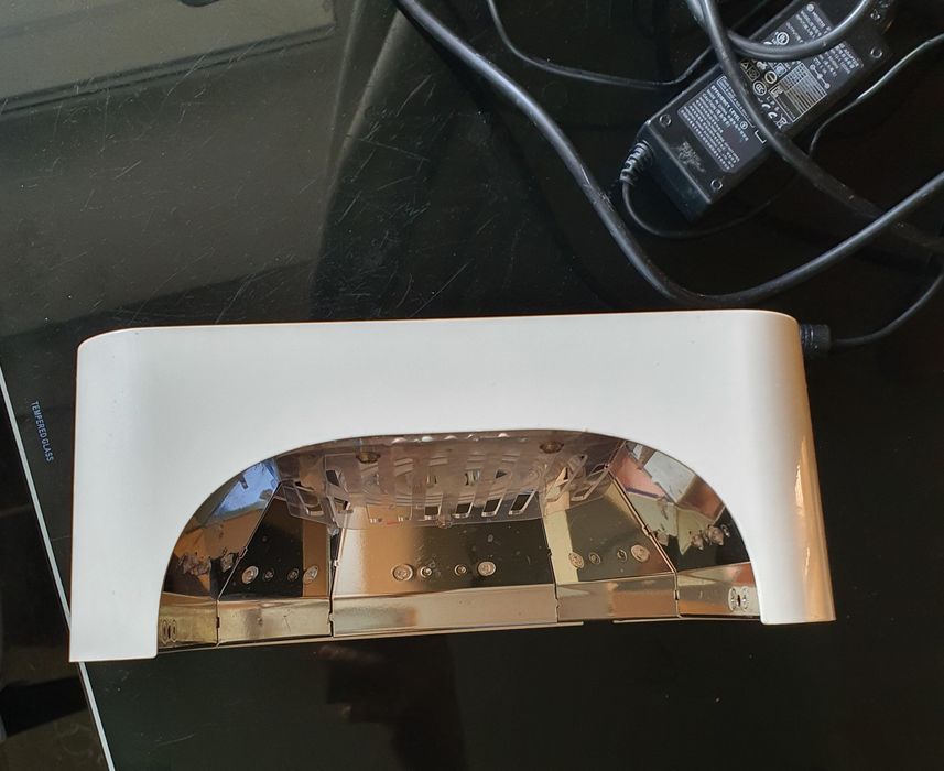 Лампа для маникюра CNI 36W mix lamp