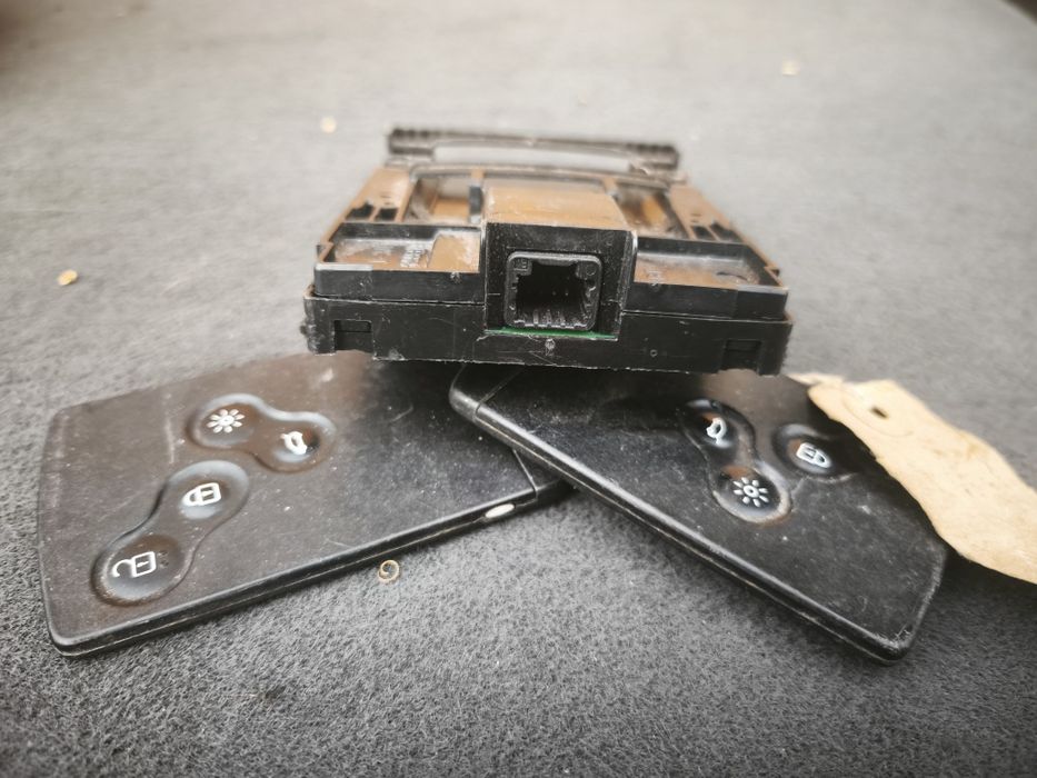 RENAULT Czytnik kart 2 karty F-vat