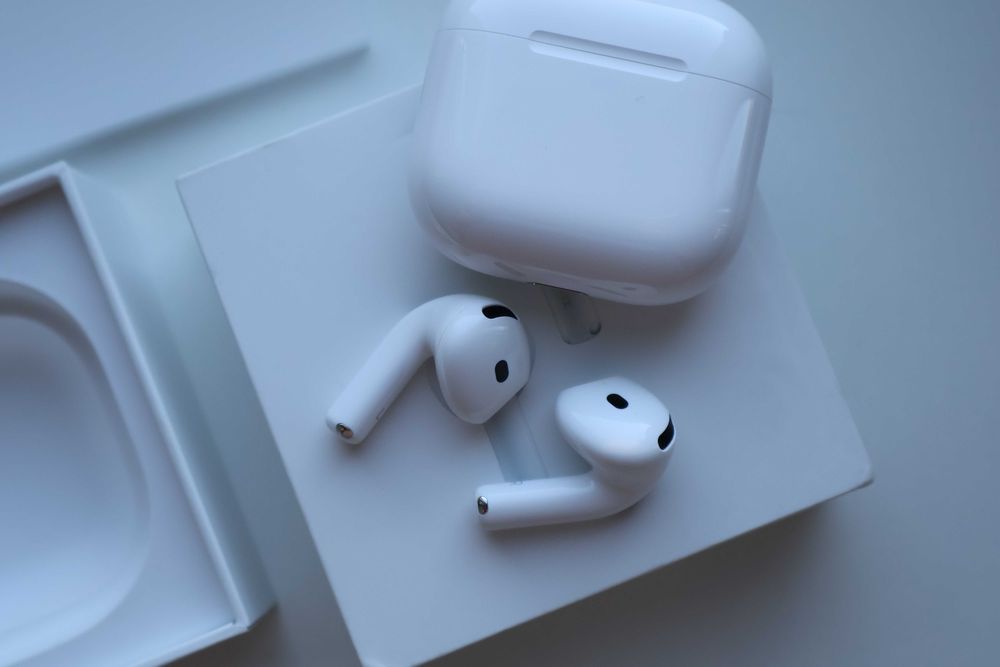Оригінальні Навушники Apple AirPods 4 Active Noise Cancellation MXP93