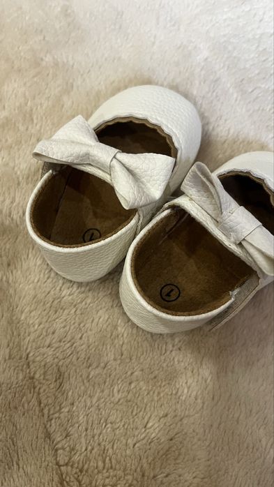 Туфельки, пінетки,топаночки для немовлят