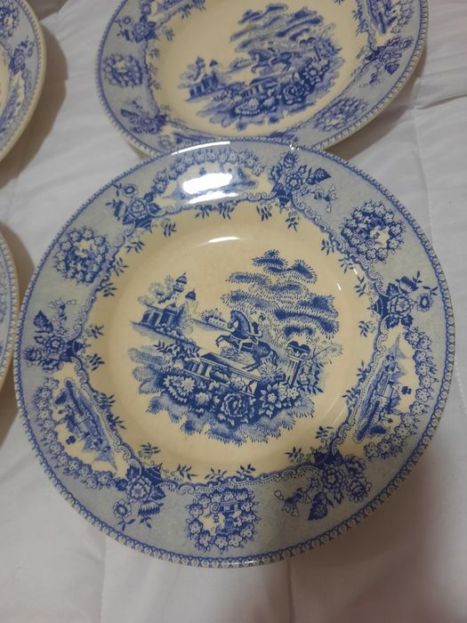 4 pratos cavalinho Sacavêm