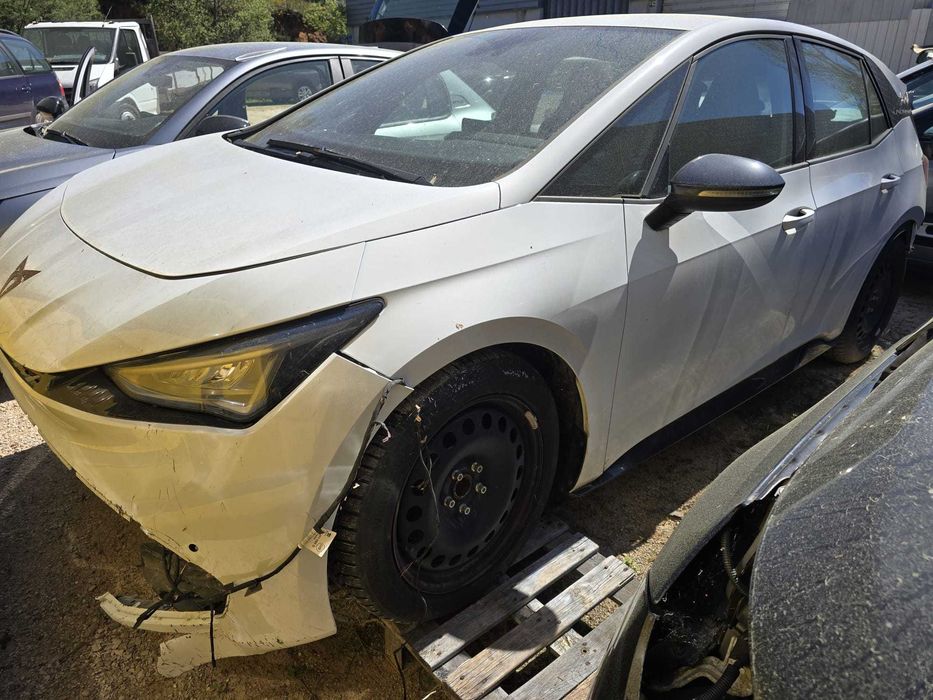 Cupra Born acidentado
