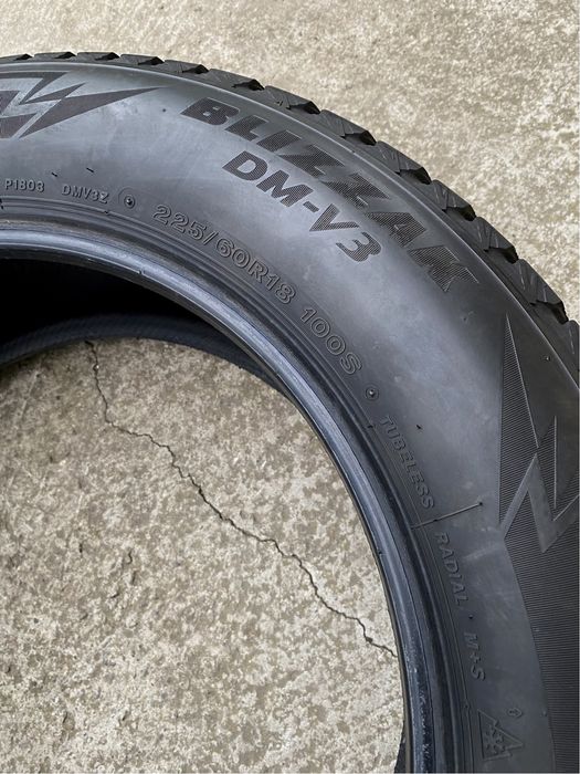 Комплект зимових шин Bridgestone Blizzak DM-V3 225/60 r18 100S автошини зима